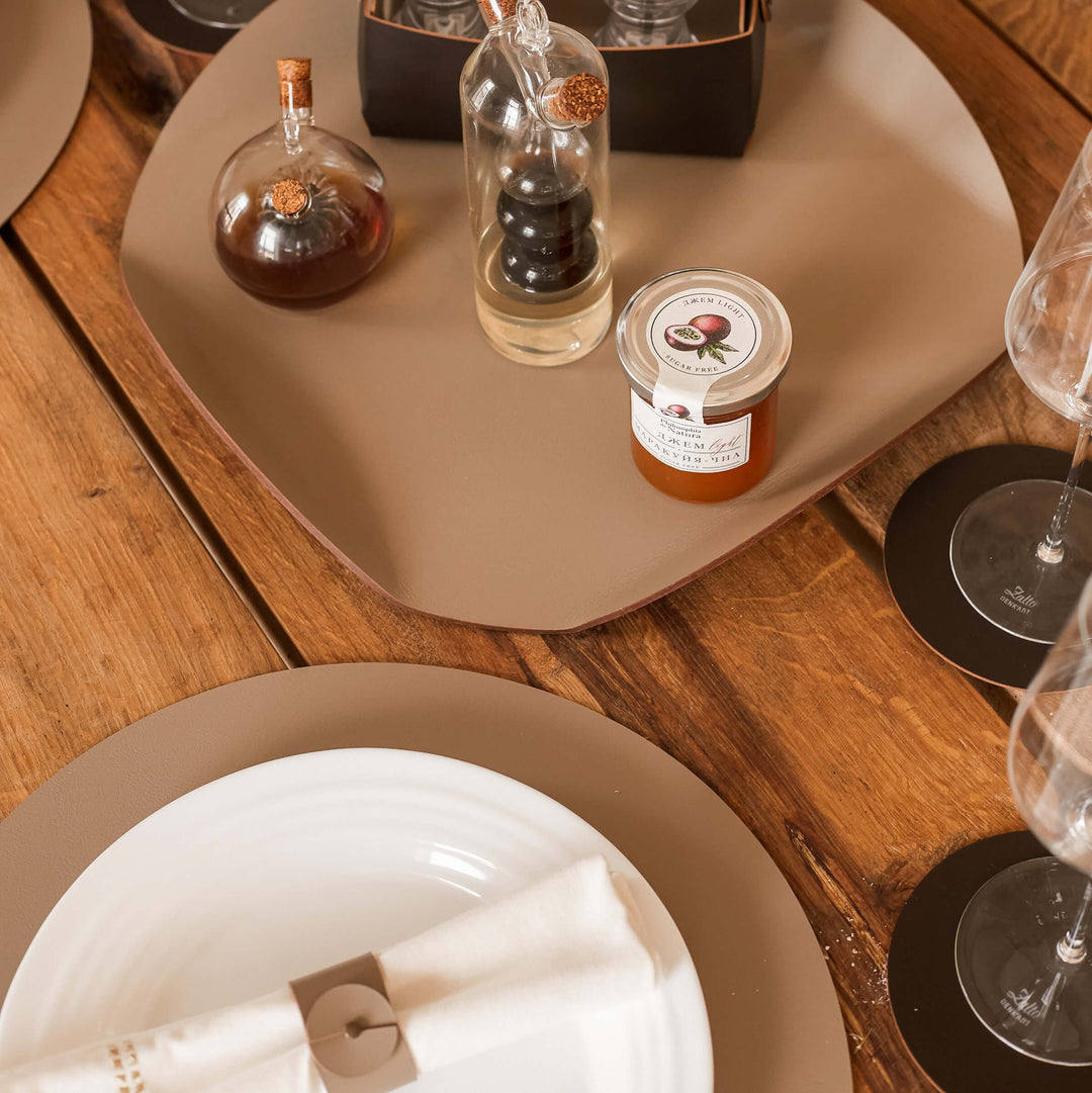 Leather Round PLACEMAT & Napkin Rings BOTTEGA by Ekaterina Borovkova for ADJ STYLE