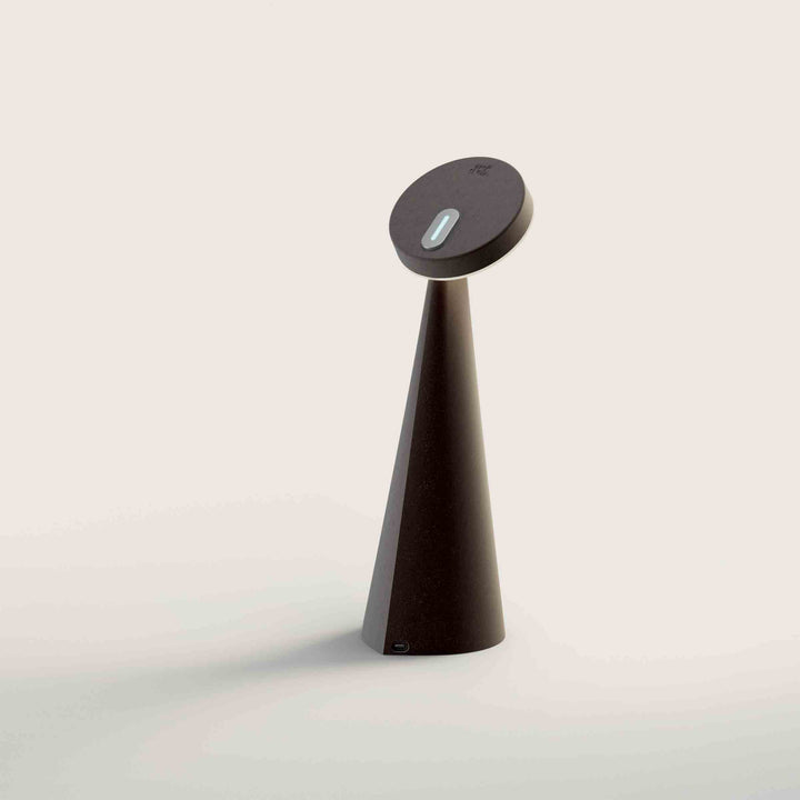 VITA D Bordslampa: Din dagliga dos av vitamin D och italiensk design