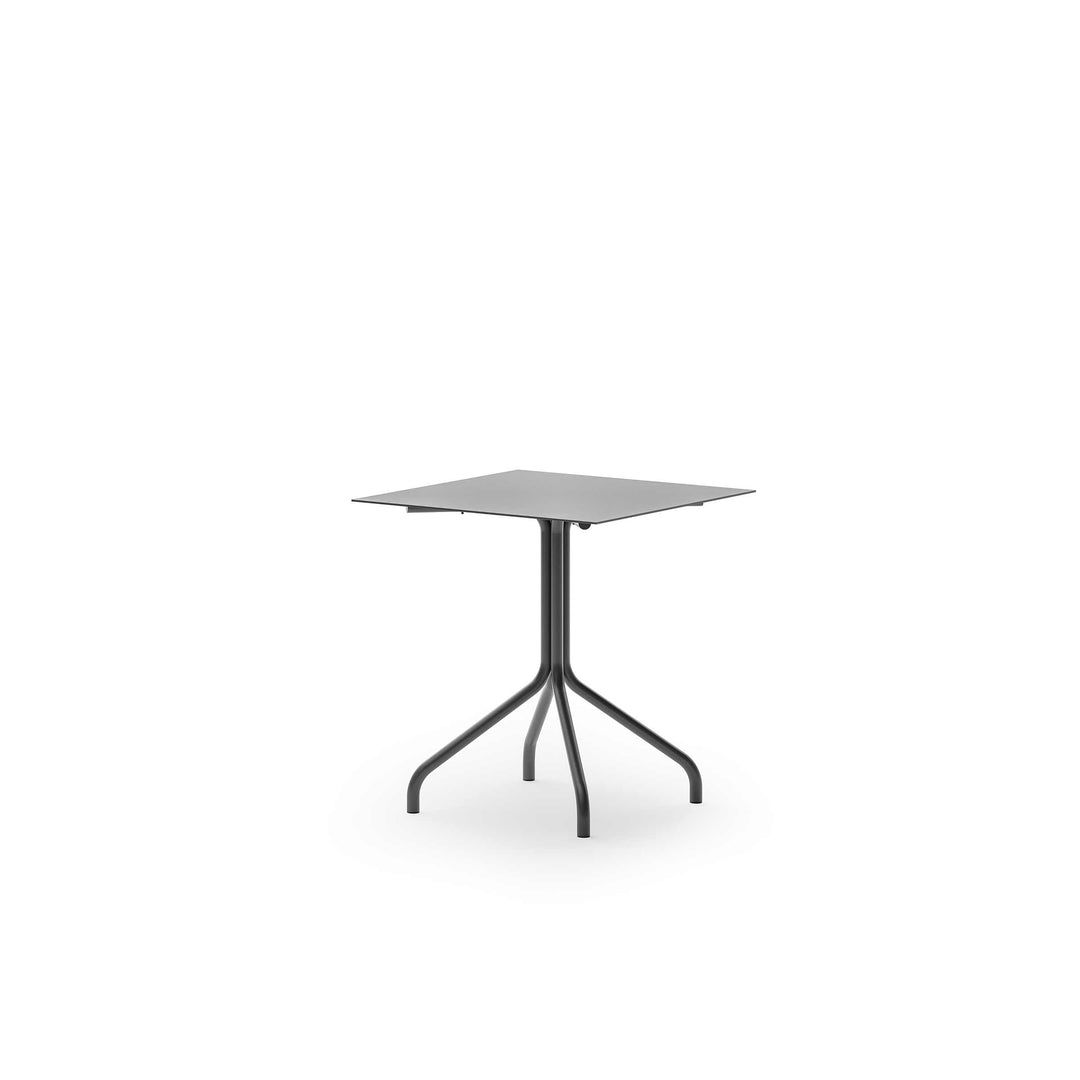 Udendørs aluminium bord SALÒ af Matteo Thun og Benedetto Fasciana for Unopiù