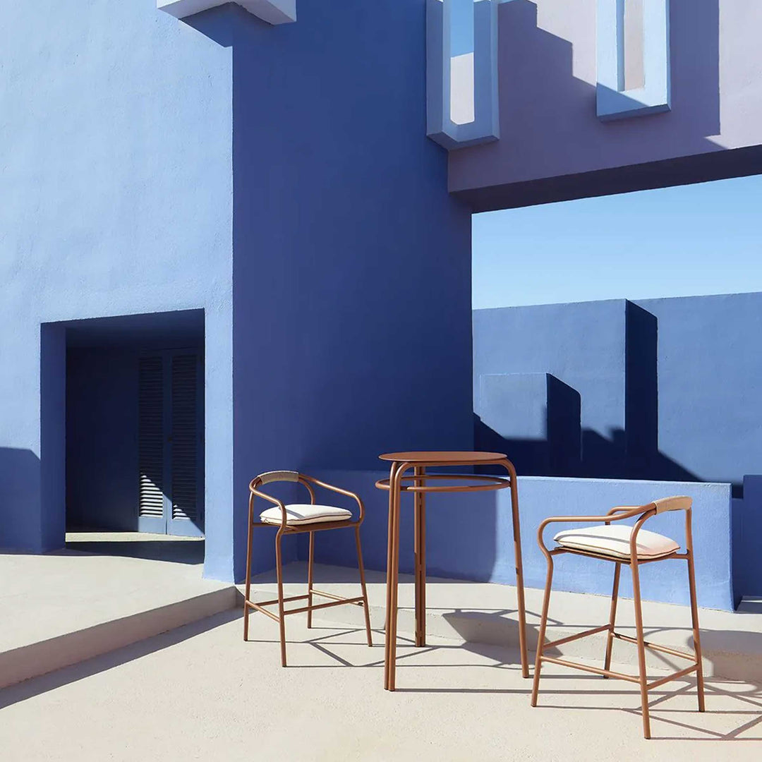 Salò high outdoor table by Unopiù, minimalist Italian design with clean lines, durable materials
