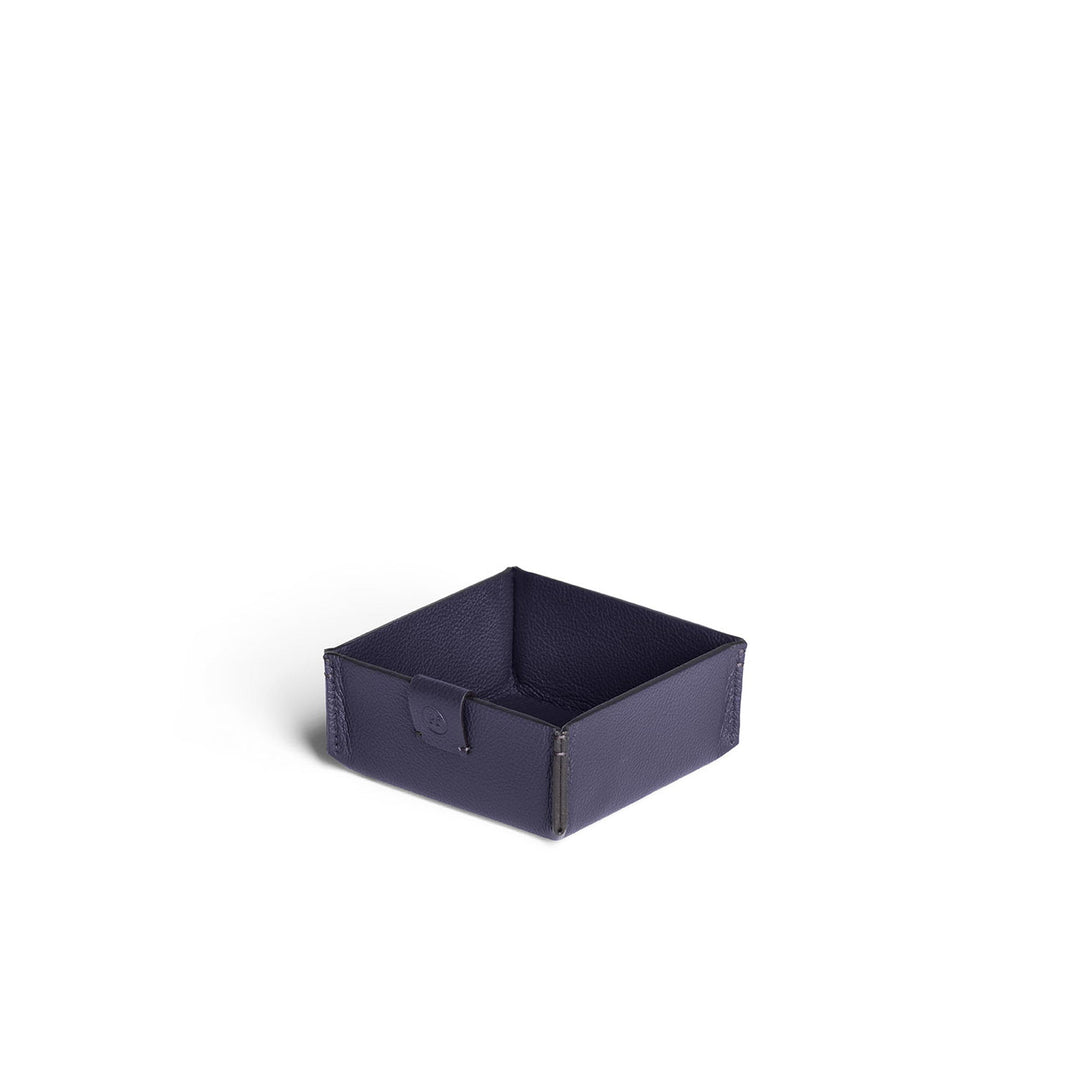Leather Valet Tray TRUSTY  by Poltrona Fray Style & Design Centre for Poltrona Frau 03