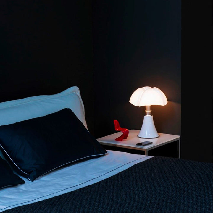 Table LED Lamp PIPISTRELLO MEDIO 50-62 cm by Gae Aulenti 09