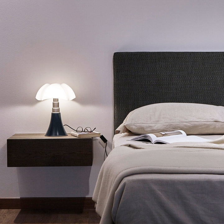 Table LED Lamp PIPISTRELLO MEDIO 50-62 cm by Gae Aulenti 012