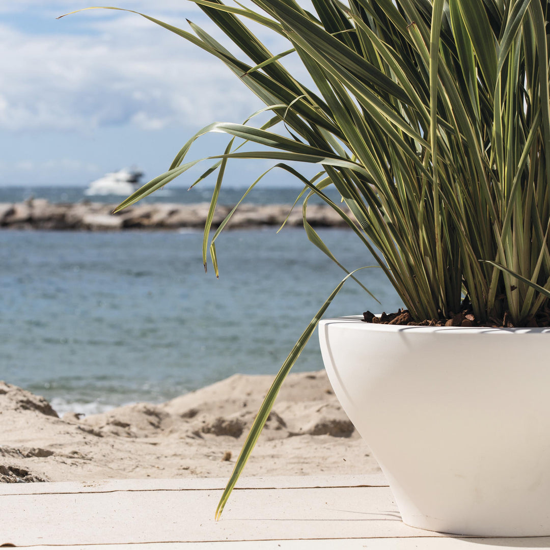 Outdoor Vase MING by Rodolfo Dordoni for Serralunga 03