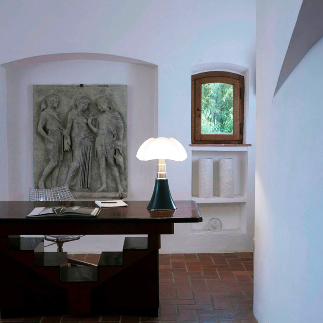 Table and Floor Lamp PIPISTRELLO 66-86 cm by Gae Aulenti 06