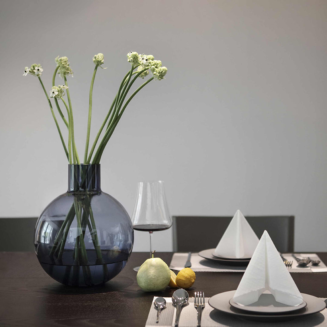 Vase BLUE PALLO by Carina Seth Andersson for Poltrona Frau 02