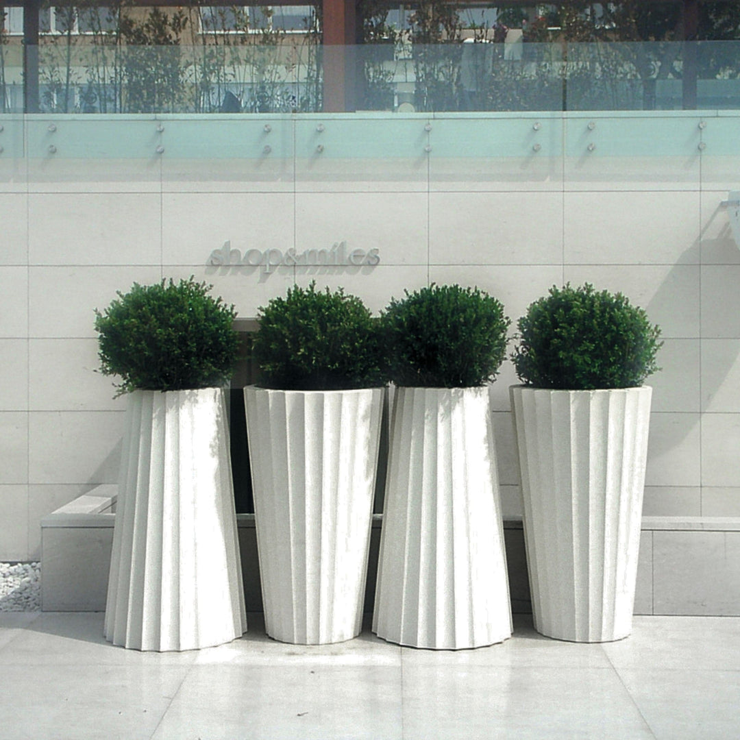 Vase EUFRONIO by Paolo Rizzatto for Serralunga 02