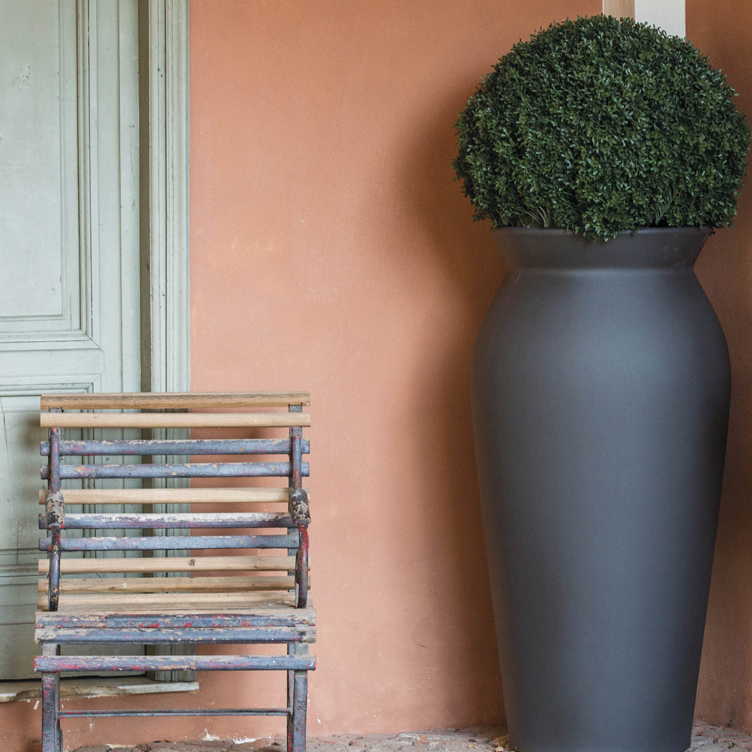 Vase JUNE by Christophe Pillet for Serralunga 04