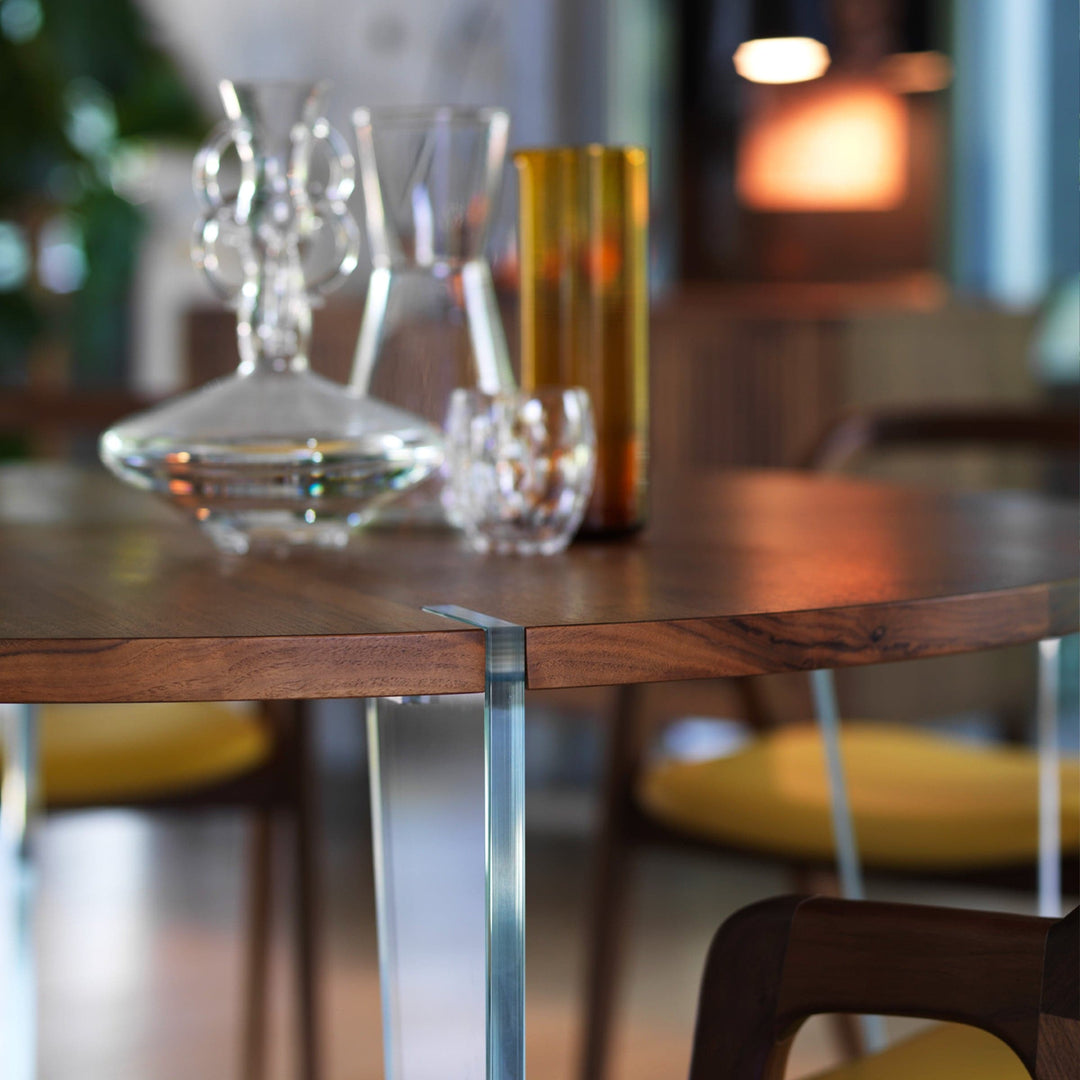 Round Table with Veneered Walnut Wood Top SOSPESO 03