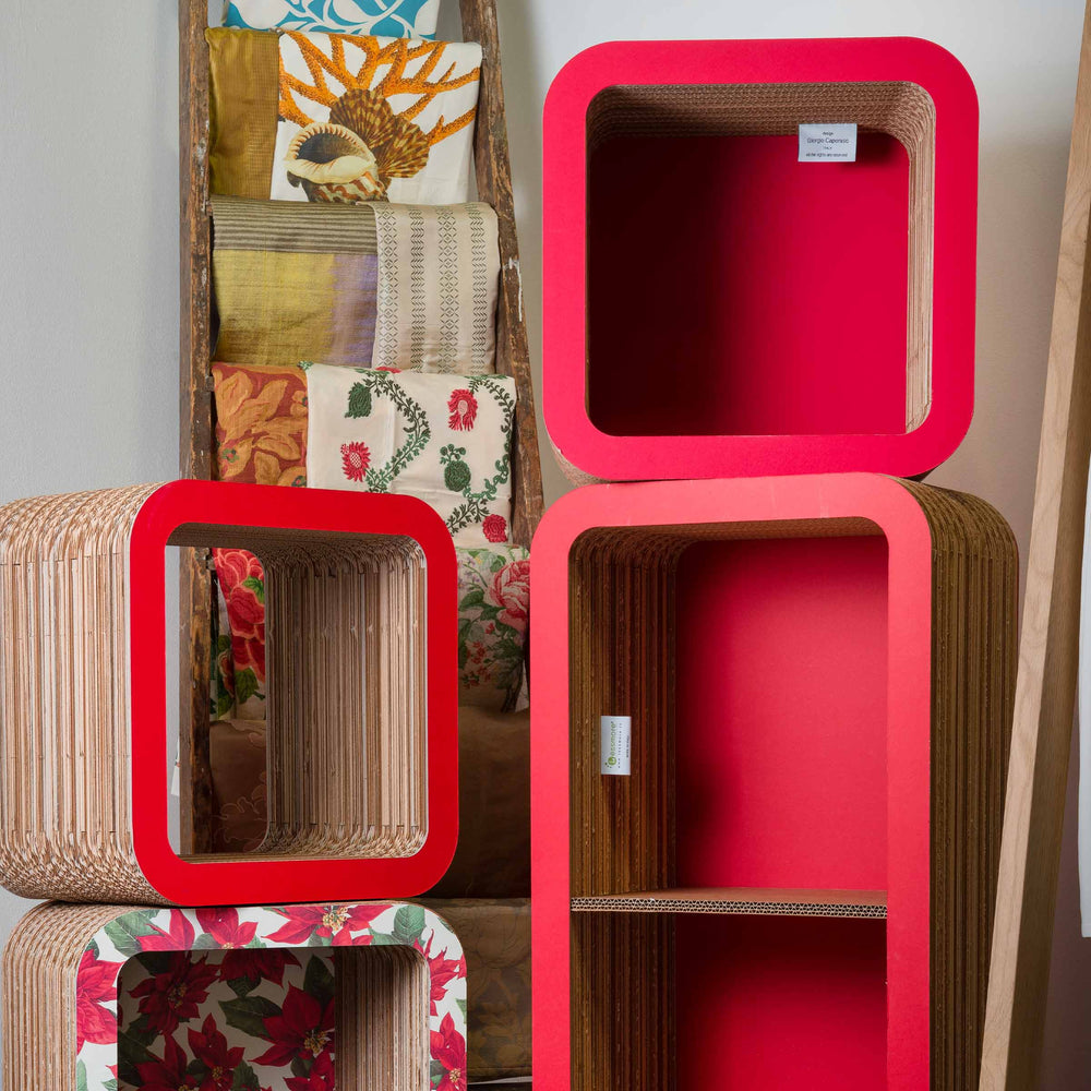 Modular Cardboard Bookcase MORETTO 90 Christmas Closed Back 02