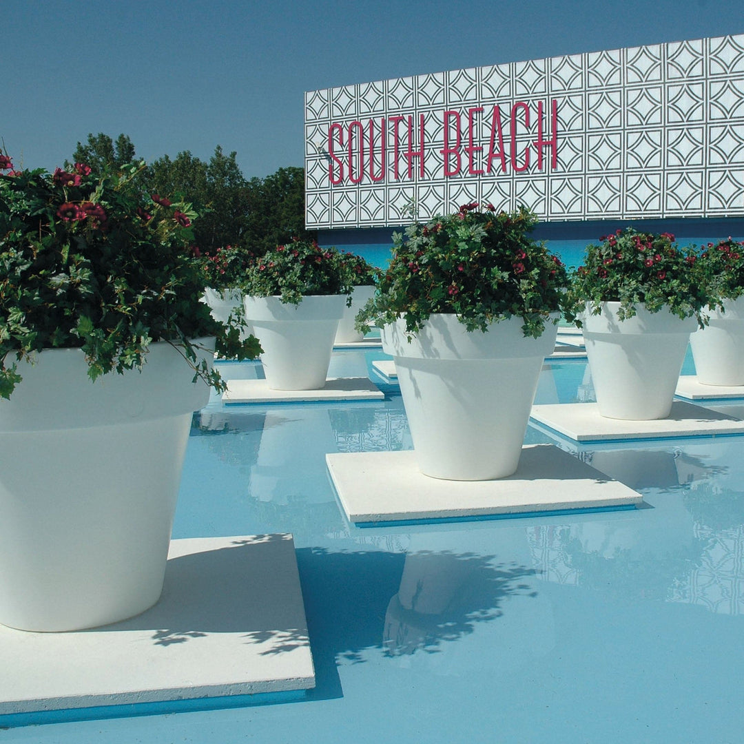 Outdoor Vase VAS FAMILY & BIG BO by Luisa Bocchietto for Serralunga 05